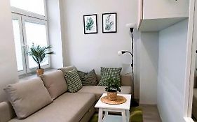 Apartament MIĘTOWY Krakowskie Przedmieście 26